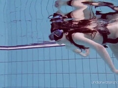 Tjekkisk, Europeisk, Utendørs, Basseng, Offentlig, Softcore, Pupper, Undervann