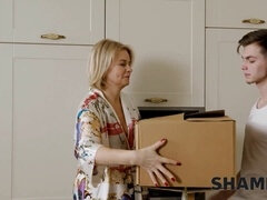 오랄섹스, 쿠거, 나이든, 러시아인