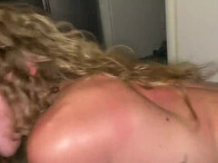 Enthousiasteling, Anaal, Grote lul, Sperma shot, Huisgemaakt, Feest, Slikken, Trio