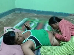 18 ans, Tante, Couple, Fait maison, Femme au foyer, Indienne, Seins naturels, Tabou