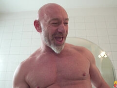 Badkamer, Slaapkamer, Grote kont, Vriendje, Handbeurt, Zoenen, Likken, Tatoeage