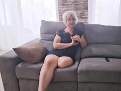 I Receive an Unknown Fan That I Will Suck in Front of My Cuckold