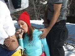 18 éves, Hatalmas hátsó, Monumentális dákó, Cumizás, Dupla behatolás, Szabadban, Tini, Begyek