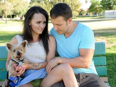 Rumpa, Stor stjärt, Avsugning, Doggystyle, Handjobb, Milf, Utomhus, Tuttar