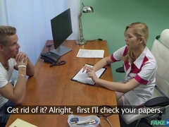 Pik sutte, Doktor, Hundestilling, Håndjob, Slikning, Fisse, Uniform, Snugkigger