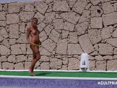 Pompino, Brunetta, Hardcore, Hd, Orgasmo, Piscina   biliardo, Figa, Bagnata