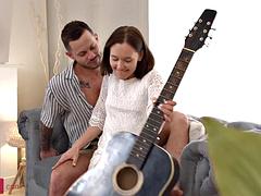 Avsugning, Sperma shot, Ansiktsbehandling, Hardcore, Slick, Rödhårig, Tonåring, Tuttar