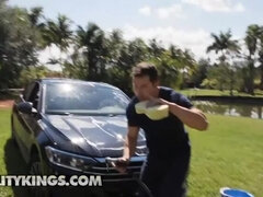 Milf Hunter - (Crystal Rush, Duncan Saint) - Milf Can I Wash Your Car - Reality Kings