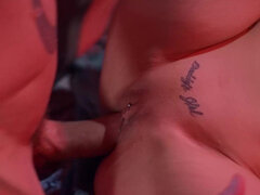 Negroa, Pau, Europeu, Melharucos naturais, Piercing, Xoxota, Cabelo curto, Tatuagem