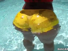 Leie, Grosser arsch, Braunhaarige, Kehlenfick, Schwarz, Aufs gesicht abspritzen, Hd