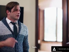 Velké kozy, Dávení penisem, Orgasmus, Pička, Realita, Drsné akce, Stříkání, Tetování