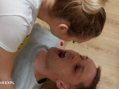 Stellung 69, Blondine, Blasen, Paar, Sperma im mund, Fetisch, Handjob, Polisch