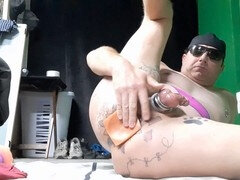 Enthousiasteling, Anaal, Kont, Homo, Gigantische dildo, Vernedering, Tatoeage, Speelgoed