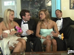 큰 엉덩이, 큰 음경, 큰 가슴, 금발의, 오랄섹스, 도기스타일, 밀프