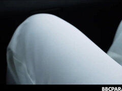 Grosse titten, Blasen, Braunhaarige, Spermaladung, Schwanz, Hd, Interrassisch, Milf