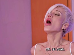 Τρισδιάστατο, Ξανθιά, Δαντέλα, Ώριμη, Πίρσινγκ, Κοντά μαλλιά, Μητριά, Τατουάζ