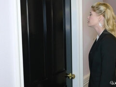 69:an, Stora tuttar, Blondin, Brunett, Ansikte sitter, Lesbisk, Fitta, Tuttar