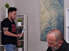 Velik kurac, Notranji izliv, Fetiš, Dekle drka tiča, Hardcore, Pete, Latinka, Obrito