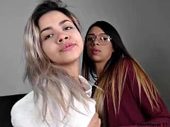 Kysser, Latina, Lesbisk