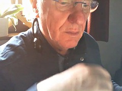 68 yo staight man from Belgium