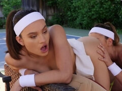 Lesbické, Výprask, Masturbace, Venku, Pička, Teenka, Kozičky, Vlhká