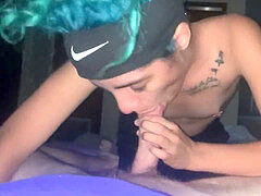 Amateur, Sucer une bite, Petite femme, Rousse roux, Tatouage, Nénés