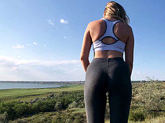 На природе, На публике, Молоденькие