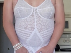 Younger, mature shemale solo, amateur love