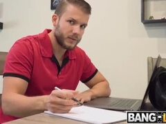 Amatéři, Kuřba, Brunetka, Stříkání spermatu, Hardcore, Jezdectví, Polykání, Teenka