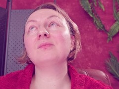 ASMR munching sounds with Arya Grander enjoying gooey teddy bear candies