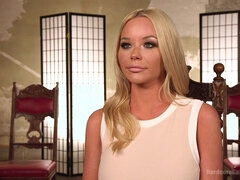 Veľké kozy, Blondína, Prsnatá, Prstovanie, Exhibicionisti, Pružné, Pička, Tesné