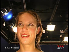 Bondage domination sadisme masochisme, Sucer une bite, Brunette brune, Femme dominatrice, Groupe, Hard, Mature, Pisser