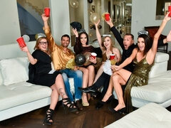 Блондинки, Минет, Вчетвером, Группа, Секс без цензуры, Милф, Оргии, Сиськи