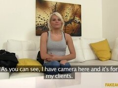 Leie, Grosse titten, Blasen, Hundestellung, Aufs gesicht abspritzen, Handjob, Pov