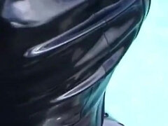 Swallowing His Cum in a Public Swimming Pool