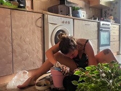 Pieds, Femme dominatrice, Humiliation, Cuisine, Léchez, Maîtresse, Solo, Adolescente