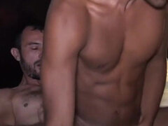 18 ans, Anal, Lécher le cul, Masturbation, Piercing, Adolescente