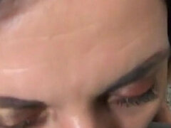 Enthousiasteling, Pijpbeurt, Bruinharig, Latijnse vrouw, Moeder die ik wil neuken, Spuiten