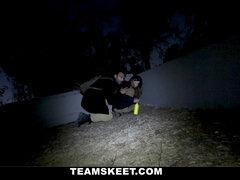 Sucer une bite, Mignonne, Gorge profonde, Queue, Naturelle, Mamelons, Orgasme, Nénés