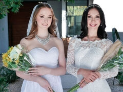 Tir de sperme, En levrette, Groupe, Branlette thaïlandaise, Léchez, Orgie, Maigrichonne, Adolescente