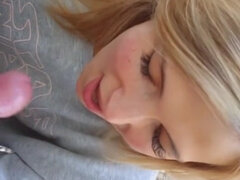 Amatéři, Velké péro, Blondýna, Kuřba, Stříkání spermatu, Na obličej, Francouzské, Hd