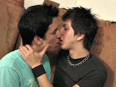 Javier shows Mauricio the private place he likes to take for sex. There, it isn't long before he's naked and enjoying a blowjob from Maurici