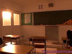 18 let, Kotě, Nazí chlapi, Hd, Lesbické, Bradavky, Školačka, Kuřba sání