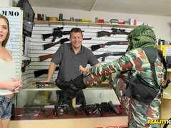 오랄섹스, 흑갈색 머리, 사정 샷, 대단히, 돈, 보지, 젖가슴, 유니폼