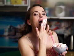 茶髪の, ヨーロピアン, ヒール, オナニー, 淫乱熟女, 天然, パンティ, 剃毛