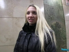 Amatør, Blondine, Pik sutte, Hundestilling, Udendørs, Pov, Offentlig, Spanking