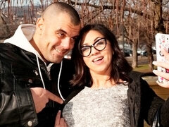 Anál, Veľký zadok, Veľké péro, Veľké kozy, Kuřba, Brunetka, Dvojitá penetrácia, Krátke vlasy