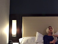 Verga grande, Rubia, Fetichismo travestista, Corridas, Pajear, Masturbación, Transexual, Juguetes