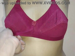 Salle de bains, Gros seins, Brunette brune, Maman, Seins naturels, Rasée, Soeurs, Épouse