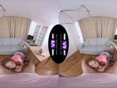 18 anni, Pompino, Brunetta, Hardcore, Hd, Realtà, Rasata, Tette